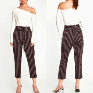 NWOT ZARA NAVY PAPERBAG TROUSERS SIZE S